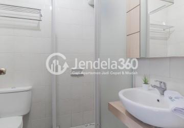 Bathroom Thamrin Residence Apartment 1BR View Pool (Selatan)