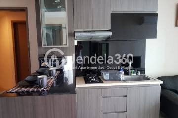 Kitchen Middle Floor 2BR Apartment with  View at Green Central City Apartment