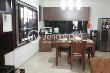 Kitchen Spacious 2BR Apartment Middle Floor with City View at Lavenue Apartment