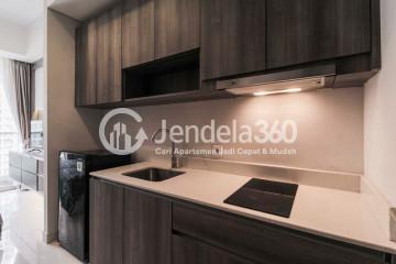 Kitchen Modern Studio Apartment High Floor with pool View at Taman Anggrek Residence