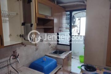 Kitchen 2BR Laguna Pluit Apartment at High Floor