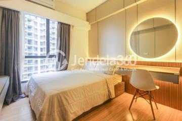 Bedroom 1 Trendy 2BR Apartment Middle Floor with City View at Sky House BSD Apartment