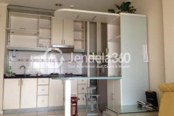 Kitchen Middle Floor 2BR Apartment with City View at MOI City Home