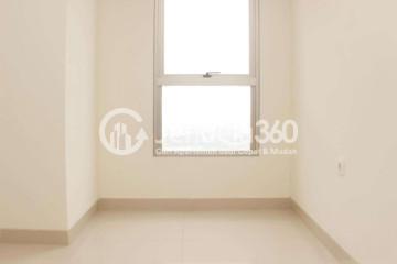 Bedroom 1BR Apartment with City View at Orange County Lippo Cikarang