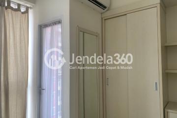 Bedroom Strategic Location Studio Apartment Middle Floor with City View at Taman Melati Margonda Apartment