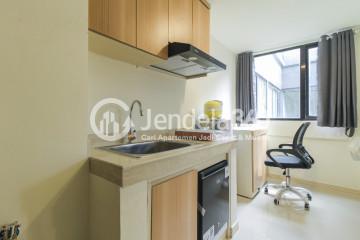 Kitchen Flawless Studio Apartment at Meikarta Apartment Tower 50023