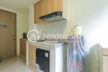 Kitchen Flawless Studio Apartment at Meikarta Apartment Tower 50023