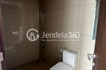 Bathroom Middle Floor 1BR Apartment with  View at Sakura Garden City Apartment