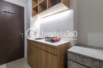 Kitchen Studio Transpark Juanda Apartment at Low Floor