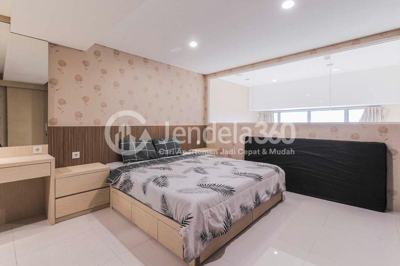 Bedroom Best Deal Studio Apartment at Neo Soho Residence Middle Floor