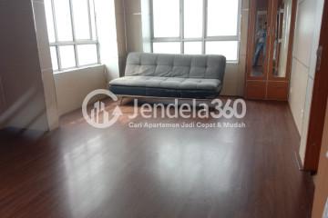 Living Room 2BR Apartment with City View at Paladian Park