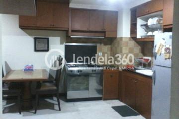 Kitchen Cozy 2BR Apartment at Poins Square Apartment Low Floor