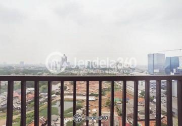 Balcony Signature Park Grande 2BR Tower green