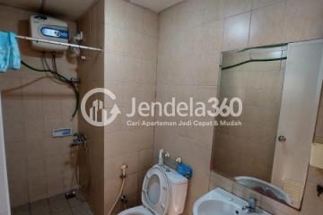 Bathroom 1BR Apartment with Sea View at Aston Marina Ancol