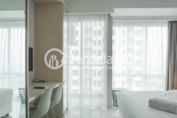 Bedroom Studio Apartment with City View at Green Sedayu Apartment