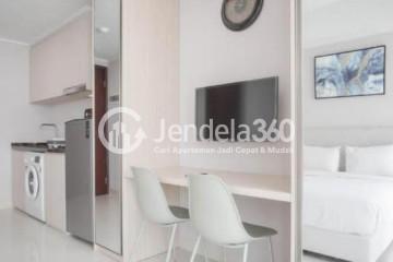 Bedroom Studio Apartment with City View at Green Sedayu Apartment