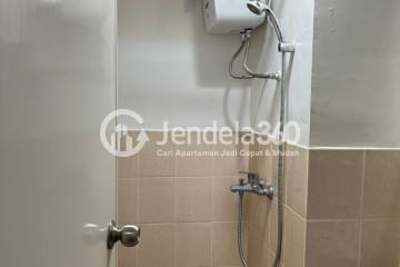 Bathroom Affordable Studio Apartment at Podomoro Golf View Apartment Low Floor