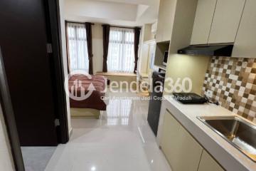 Kitchen High Floor Studio Apartment with  View at Chadstone Cikarang