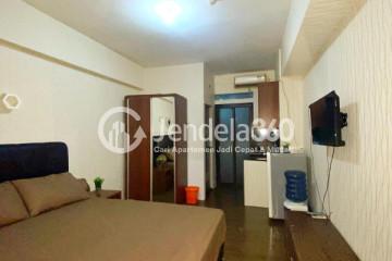 Bedroom Low Floor Studio Apartment with City View at Kemang View Apartment