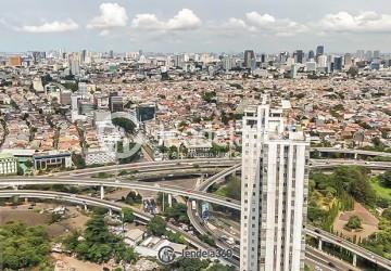 Balcony Taman Anggrek Residence 1BR View City (East)