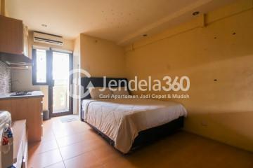 Bedroom Stylish Studio Apartment at Kebagusan City Apartment Low Floor