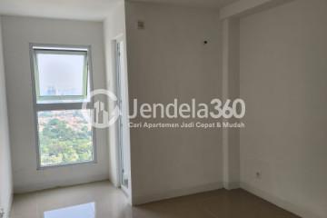 Bedroom Middle Floor Studio Apartment with  View at Mahata Tanjung Barat Apartment