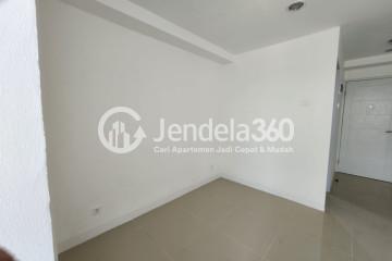 Bedroom Middle Floor Studio Apartment with  View at Mahata Tanjung Barat Apartment