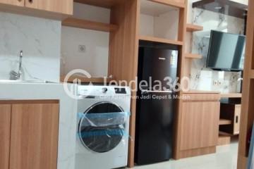 Kitchen 1BR Apartment with City View at Vasanta Innopark Apartment