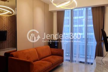 Living Room Homey 1BR Apartment Middle Floor with City View at Yukata Suites