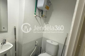 Bathroom Studio Apartment with  View at Aeropolis 1 Apartment