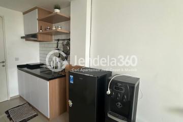 Kitchen Studio Apartment with  View at Aeropolis 1 Apartment