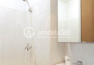 Bathroom Tifolia Apartment 1BR View Jalan Raya