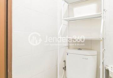 Bathroom Tifolia Apartment 1BR View Jalan Raya