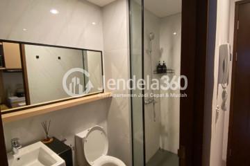 Bathroom Compact Studio Apartment Middle Floor with  View at The Newton 1 Ciputra Apartment