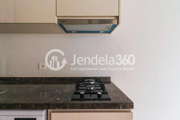 Kitchen Flawless Studio Apartment Middle Floor with City View at Green Sedayu Apartment