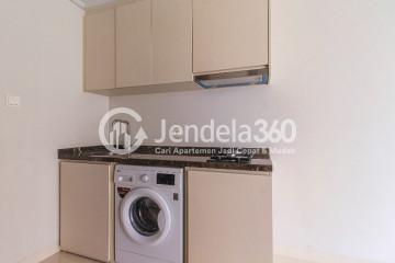 Kitchen Flawless Studio Apartment Middle Floor with City View at Green Sedayu Apartment