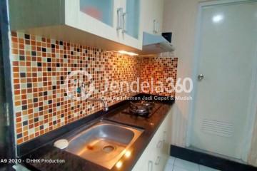 Kitchen Low Floor 1BR Apartment with City View at Sentra Timur Residence