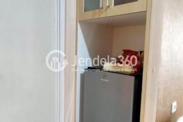 Kitchen Low Floor 1BR Apartment with City View at Sentra Timur Residence