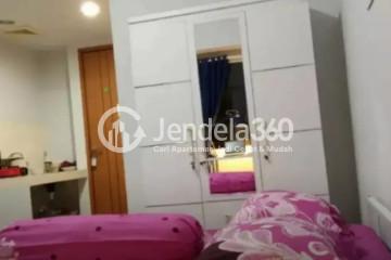 Bedroom Low Floor Studio Apartment with Swimming Pool View at Margonda Residence 3