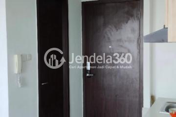 Kitchen Studio Apartment with City View at LRT City Green Avenue Apartment