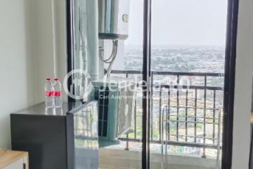 Kitchen Studio Apartment with City View at LRT City Green Avenue Apartment