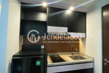 Kitchen Low Floor Studio Apartment with  View at Begawan Malang Apartment