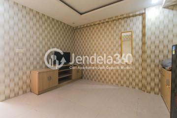 Living Room Good Deal 1BR Apartment Low Floor with  View at Menteng Square Apartment