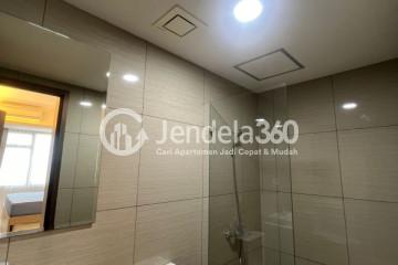 Bathroom 1BR Apartment with  View at Sakura Garden City Apartment