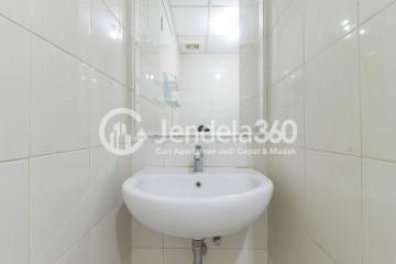 Bathroom Studio Signature Park Grande Apartment at Low Floor