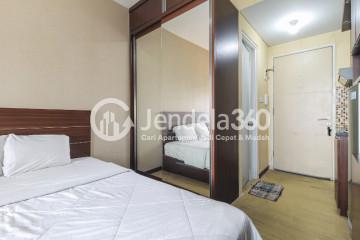 Bedroom Decorative Studio Apartment High Floor with  View at Kota Ayodhya Apartment