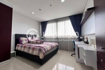 Bedroom Low Floor 1BR Apartment with  View at Paddington Heights Apartment