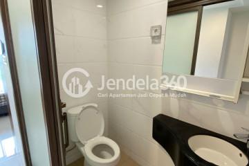 Bathroom Decorative Studio Apartment at Sky House BSD Apartment High Floor