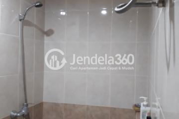 Bathroom Low Floor 1BR Apartment with City View at Silkwood Residence