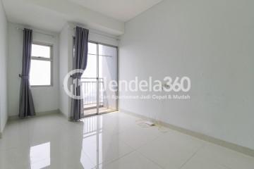 Bedroom Trendy Studio Apartment High Floor with City View at Springwood Residence